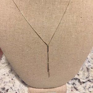 STELLA & DOT SILVER DAINTY NECKLACE